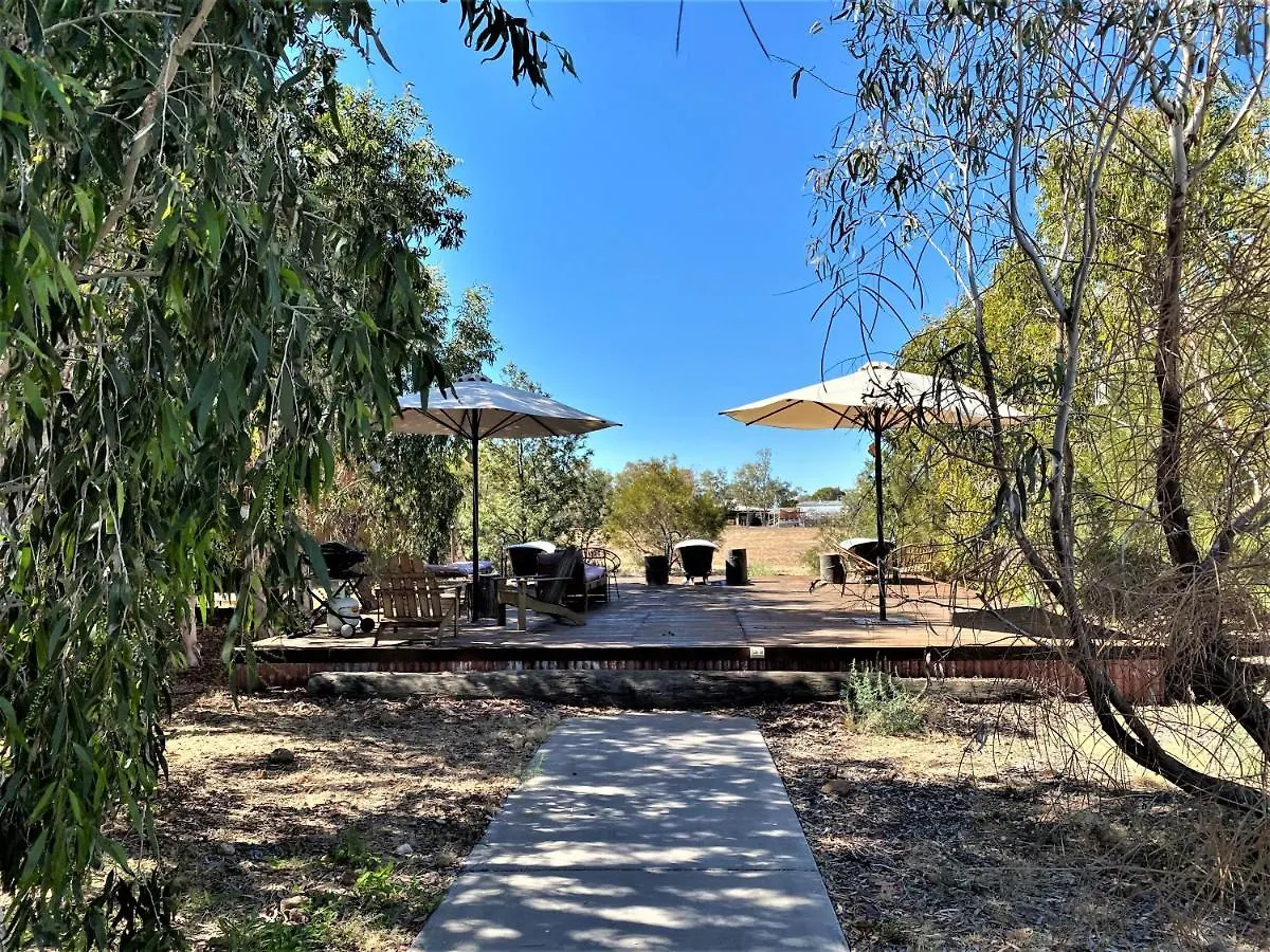 Lodge Saltbush Retreat