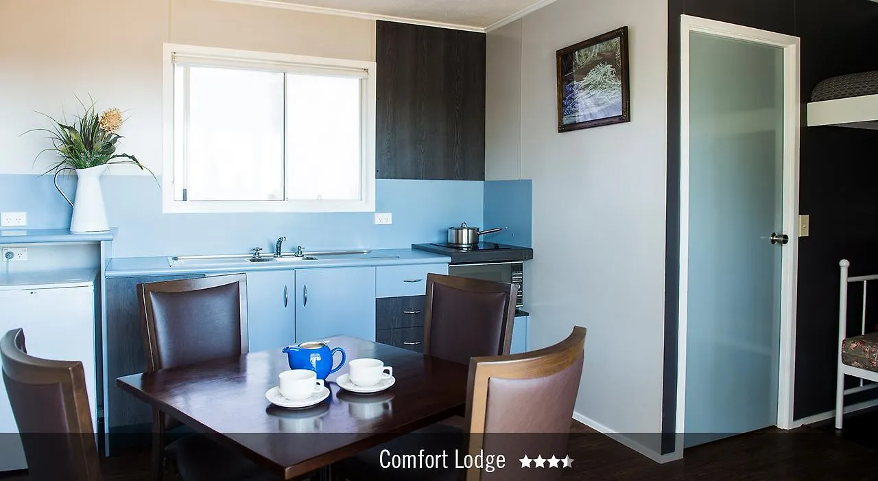 Lodge Saltbush Retreat
